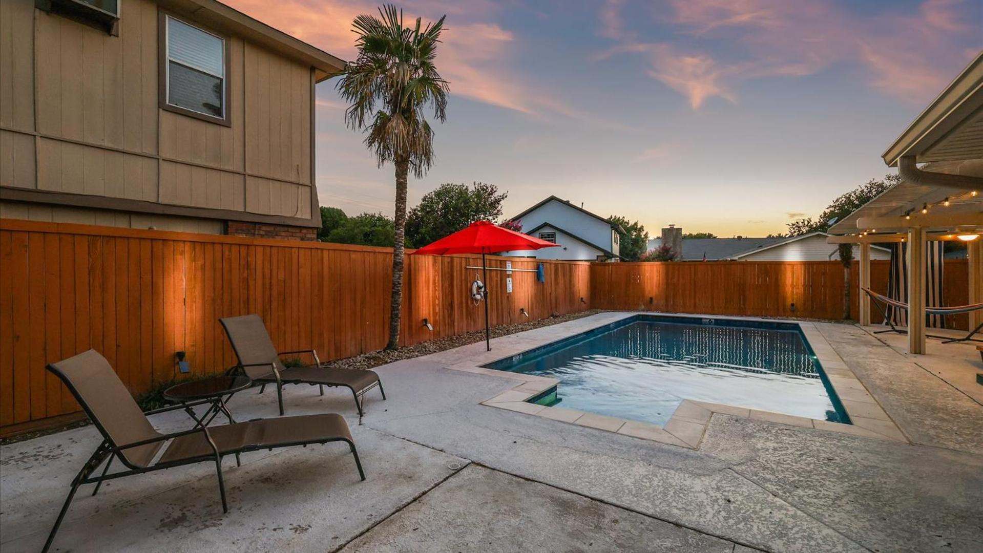 Spectacular 4Br 2,5Ba Holiday Home With Pool And Grill Carrollton Esterno foto