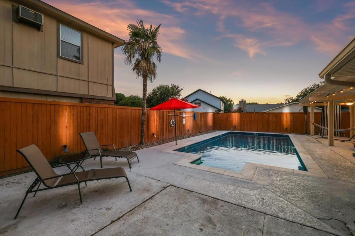 Spectacular 4Br 2,5Ba Holiday Home With Pool And Grill Carrollton Esterno foto