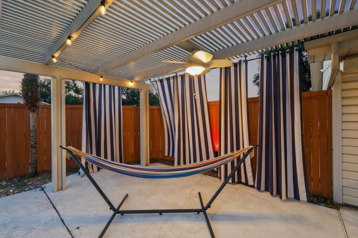 Spectacular 4Br 2,5Ba Holiday Home With Pool And Grill Carrollton Esterno foto